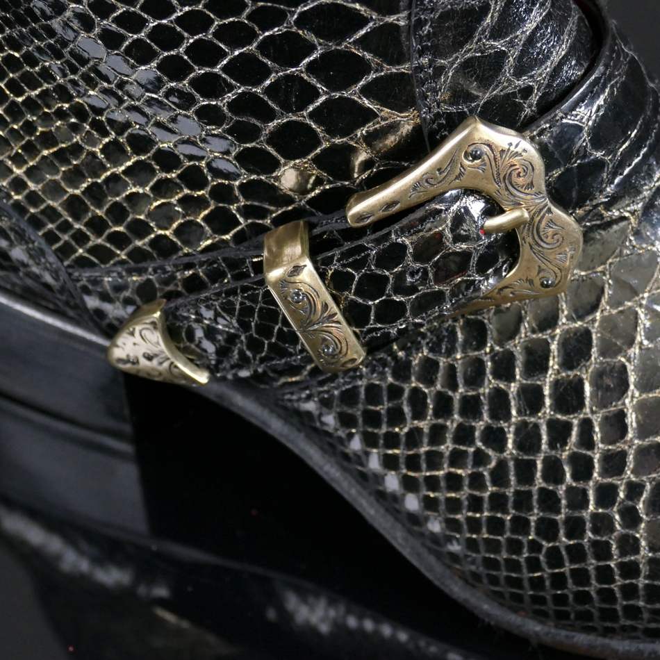 Dilettante 'The Duke' Buckle detail zip boot