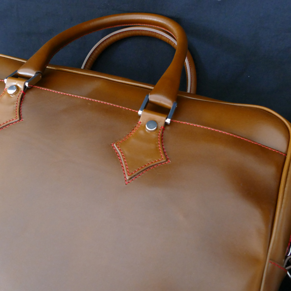 The 'Bourdain' Travel Case - Tiziano Tan Calf